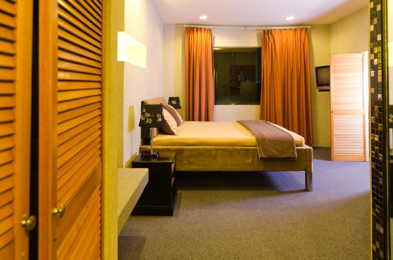 Hotel Peninsula Mangga Besar ジャカルタ エクステリア 写真