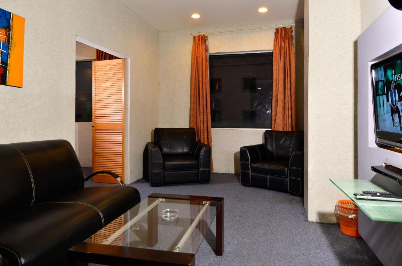 Hotel Peninsula Mangga Besar ジャカルタ エクステリア 写真