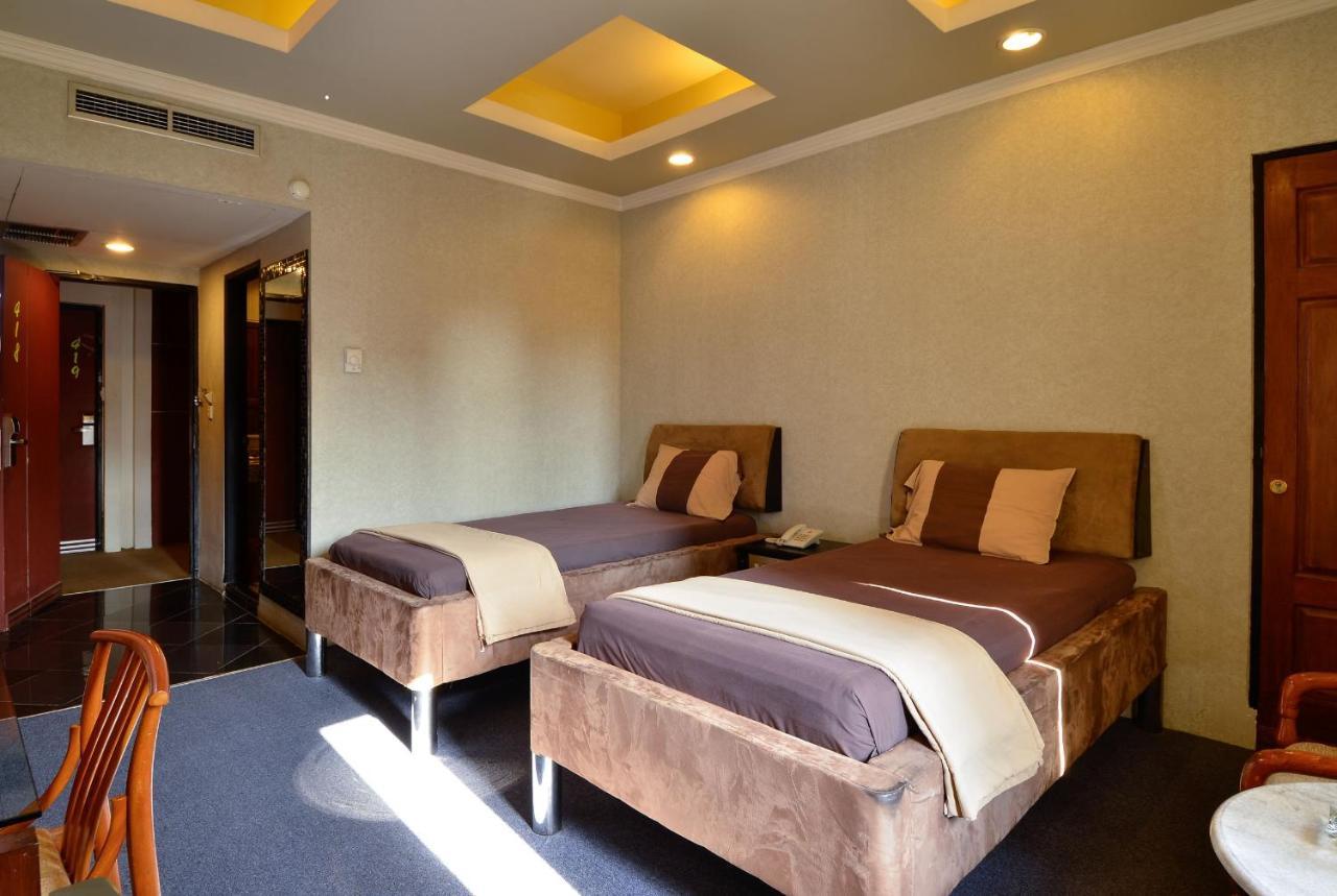 Hotel Peninsula Mangga Besar ジャカルタ エクステリア 写真